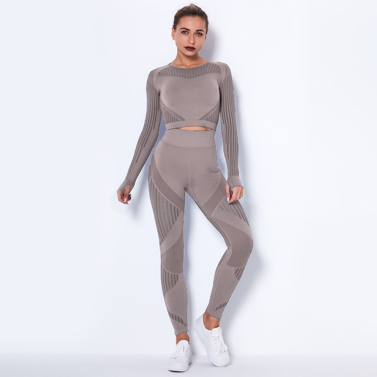 Seamless Knitted Absorbent Yoga Long-Sleeved Suit - Complete Yoga Wearsuit Set