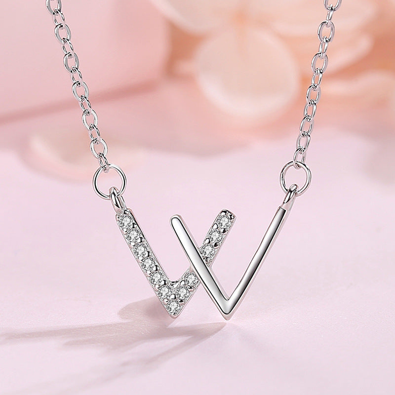 Collier Lettre W - Pendentif en Cristal de Zircone Cubique Chaîne de Luxe