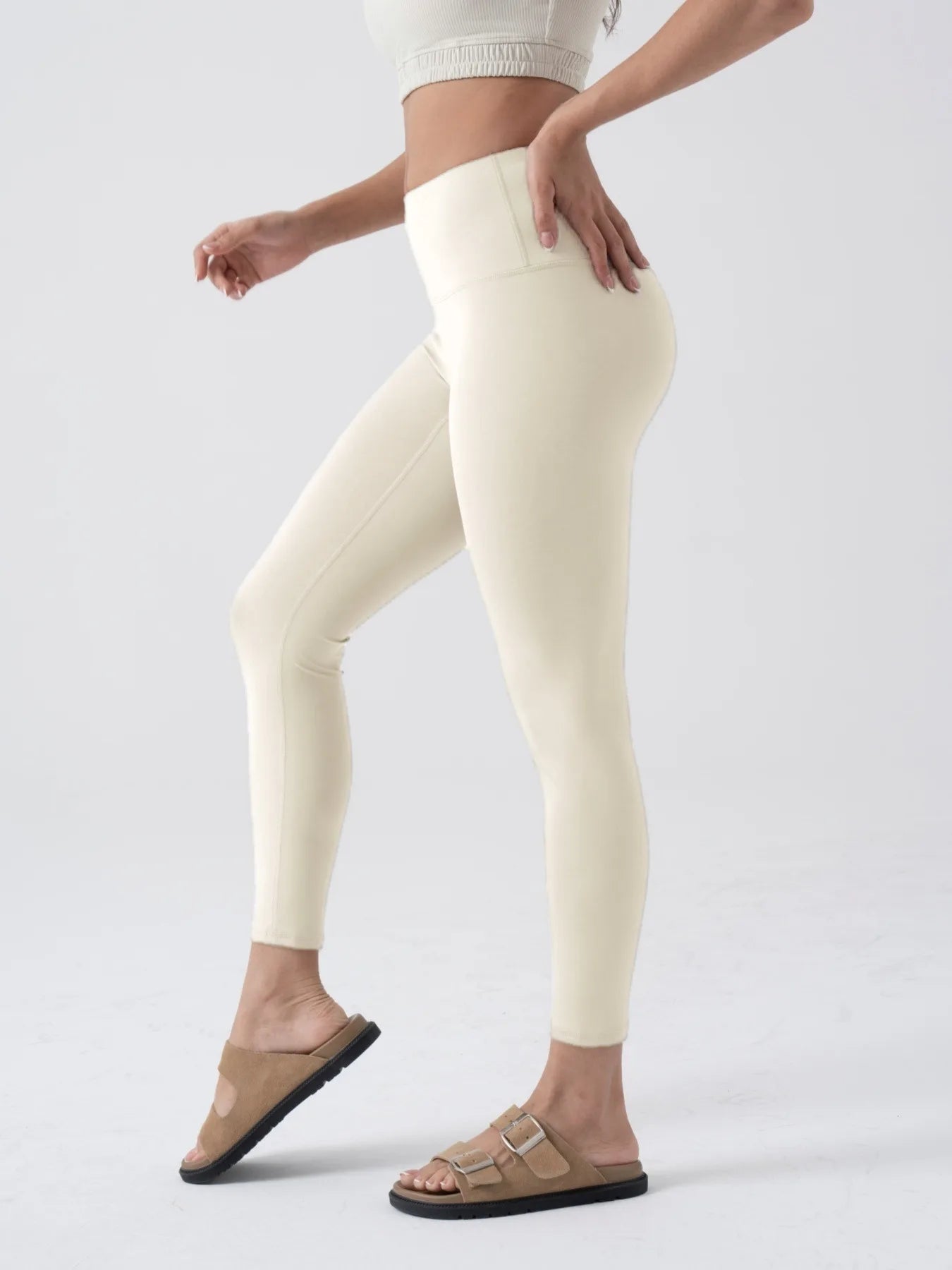 Fitness-Leggings für Damen – heiß begehrt! Lauf- und Jogginghosen mit hohem Bund und Push-up-Effekt. Ideal für Sport, Fitness, Laufen und Yoga. 