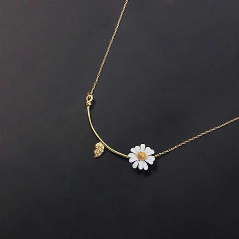 Daisy Flower Jewelry Set - Delicate Layered Necklace Earrings Ring Collection