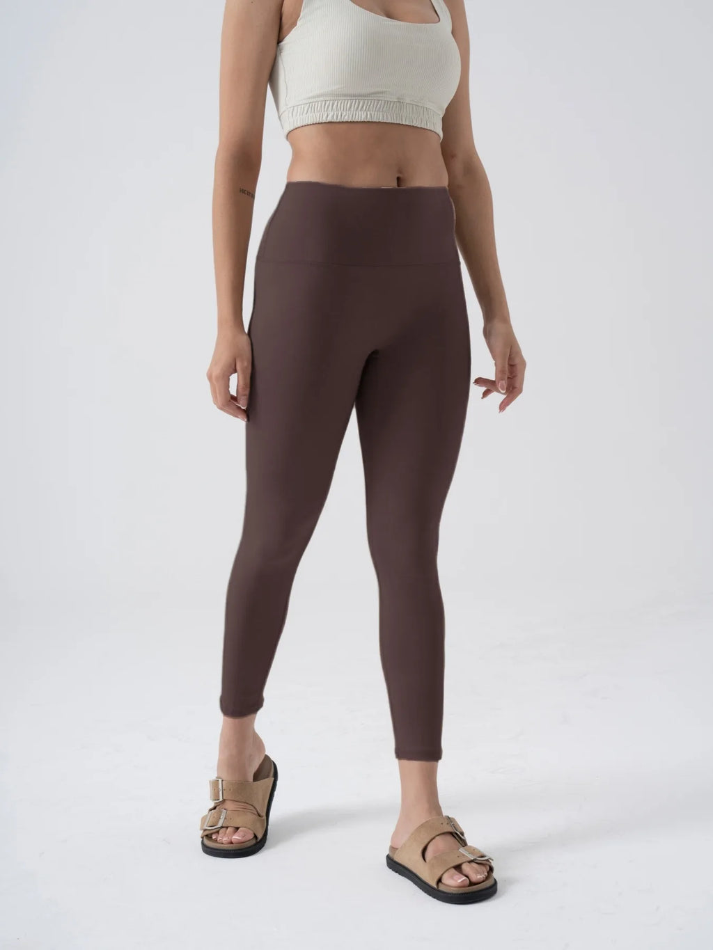 Fitness-Leggings für Damen – heiß begehrt! Lauf- und Jogginghosen mit hohem Bund und Push-up-Effekt. Ideal für Sport, Fitness, Laufen und Yoga. 