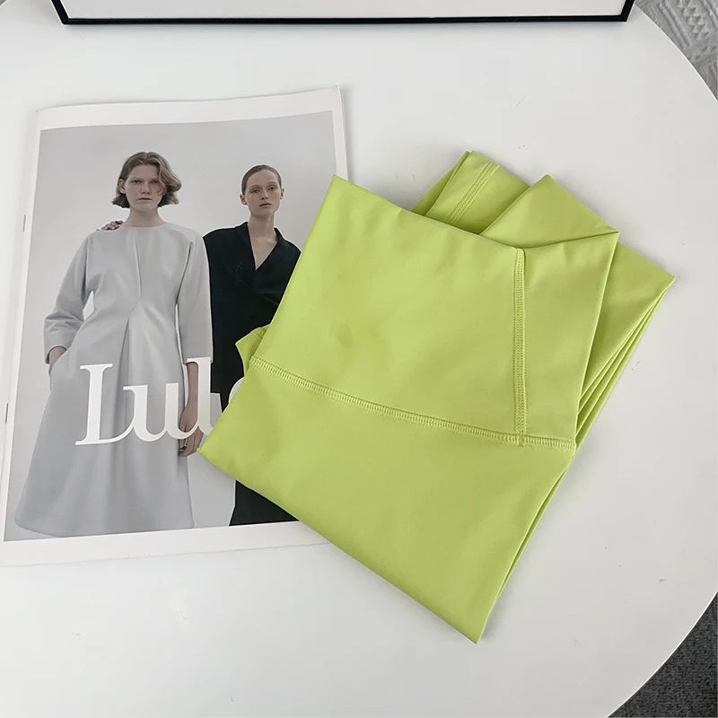 Fitness-Leggings für Damen – heiß begehrt! Lauf- und Jogginghosen mit hohem Bund und Push-up-Effekt. Ideal für Sport, Fitness, Laufen und Yoga. 