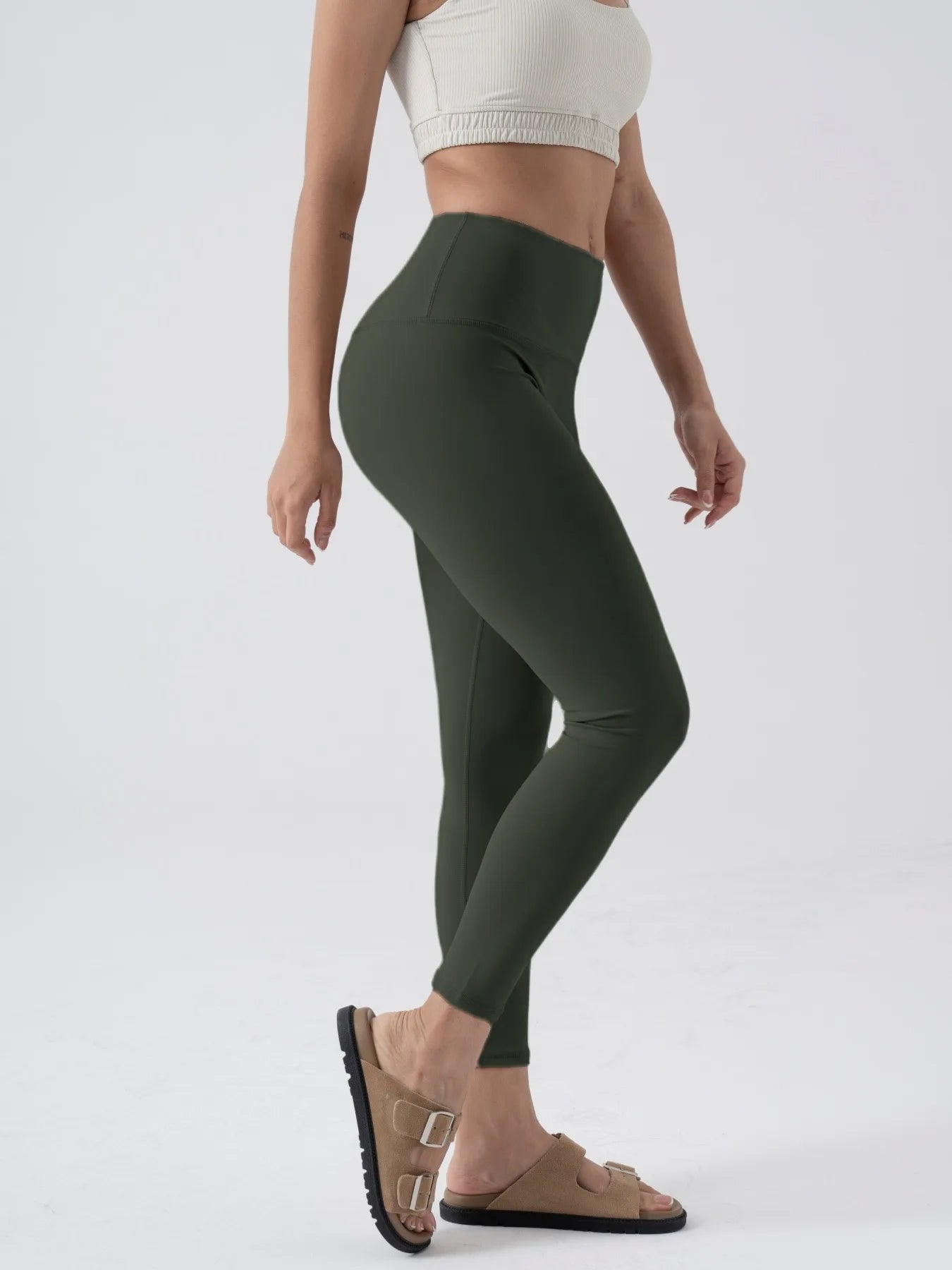 Fitness-Leggings für Damen – heiß begehrt! Lauf- und Jogginghosen mit hohem Bund und Push-up-Effekt. Ideal für Sport, Fitness, Laufen und Yoga. 
