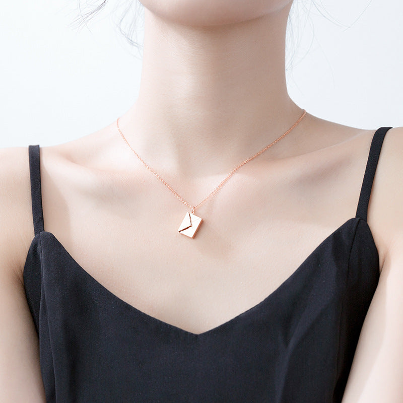 Collar con sobre de carta de amor - Regalo para el Día de San Valentín